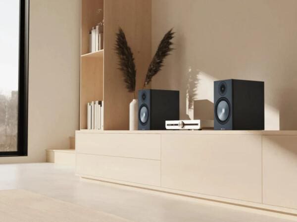 Monitor Audio Monitor 50 jalustakaiutinpari 10 Monitor Audio Monitor 50